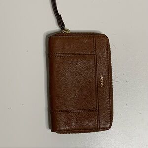 Fossil Brown Leather Women’s Wallet Bifold Zip Around Pockets Gold Hardware